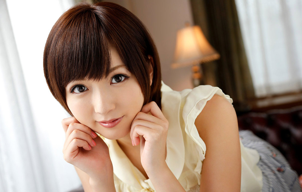 短髮女優麻倉憂